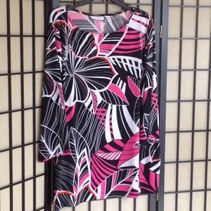 Susan graver size 2x top, long sleeves